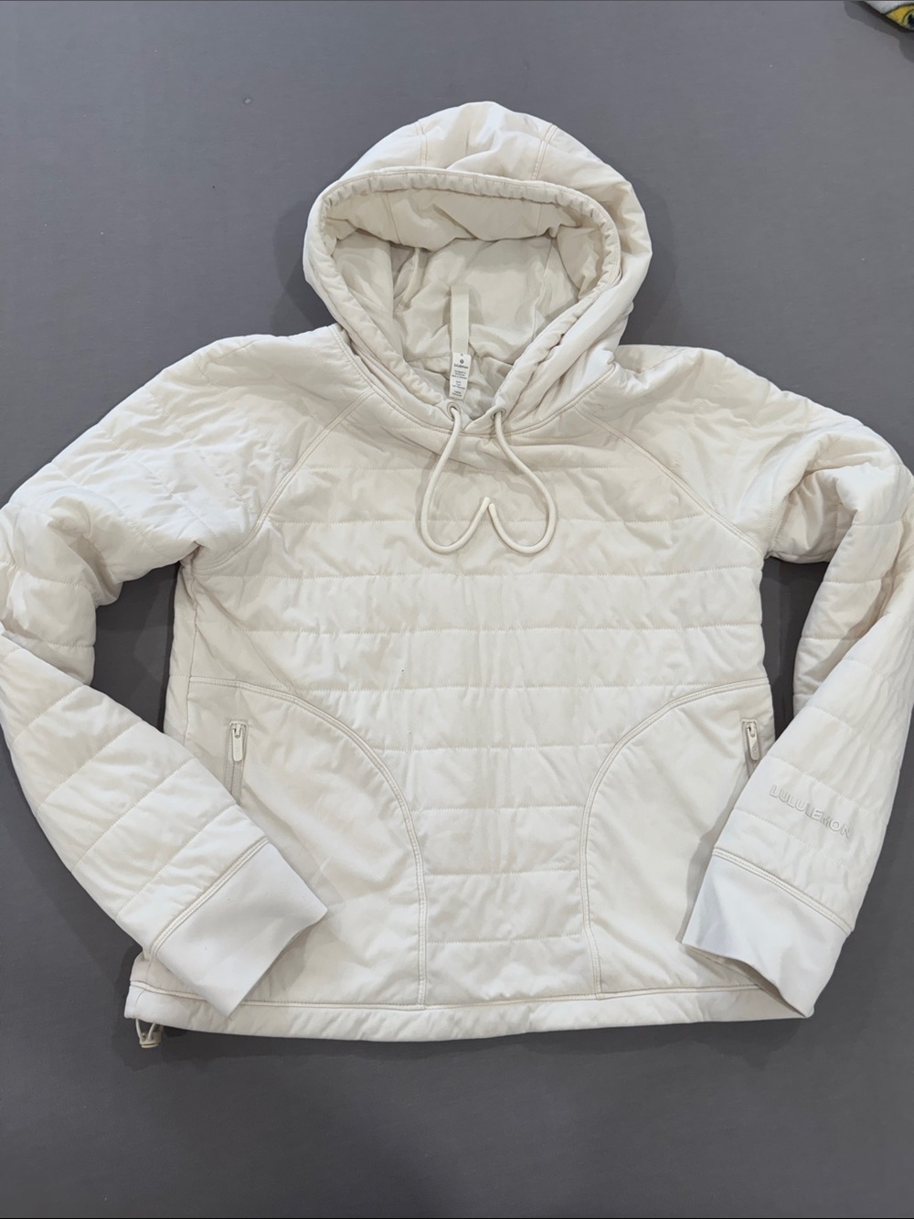 lululemon athletica Off-White Quilted Hooded Puffer Jacket Size 6